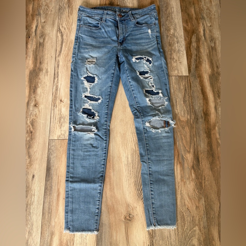 AE hi rise distressed jegging